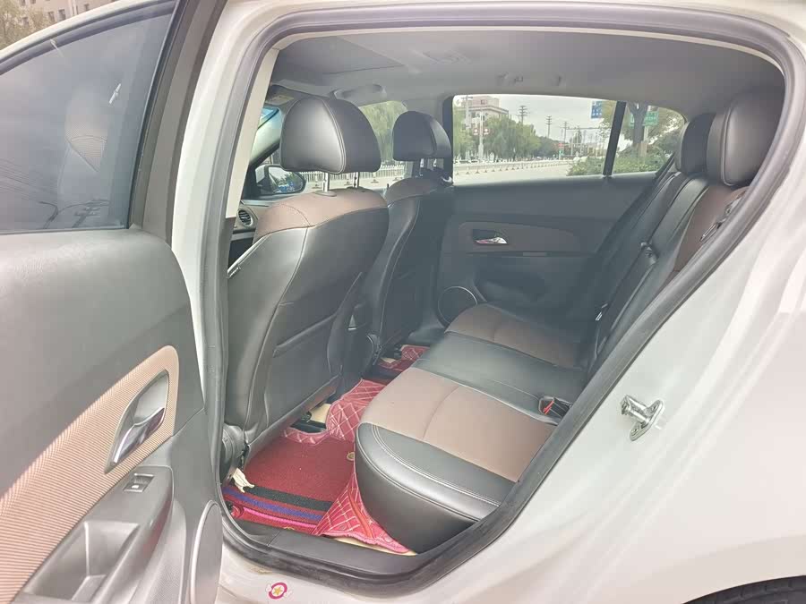 Chevrolet Cruze 2013