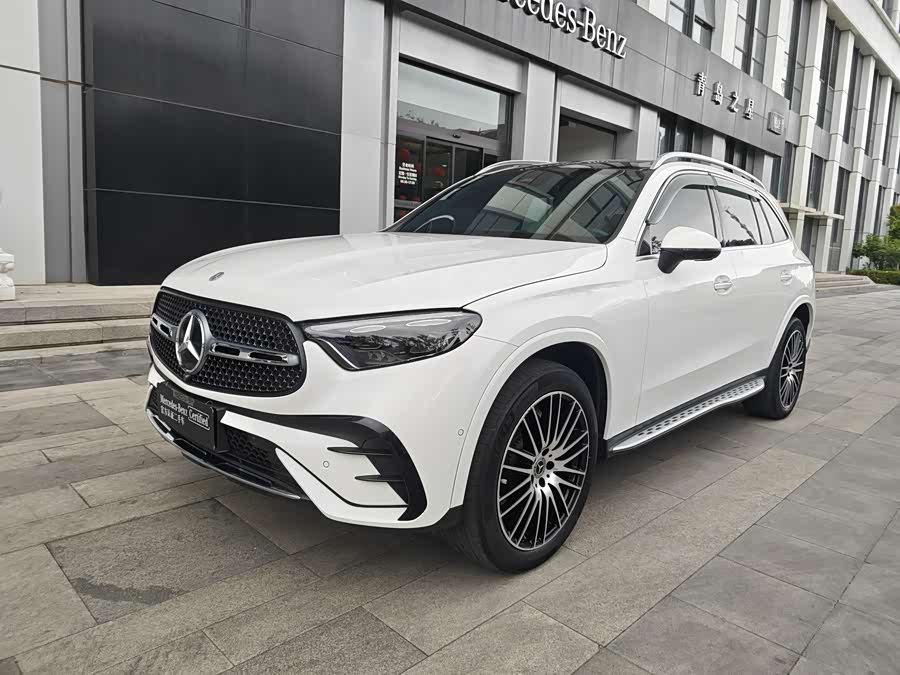 Mercedes-Benz GLC 2023