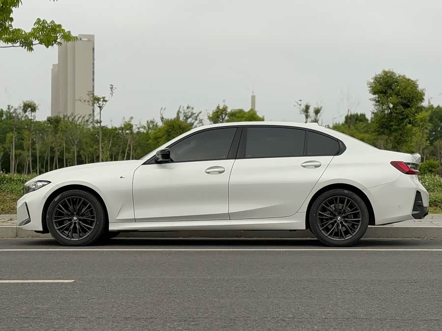 BMW 3 Series 2024