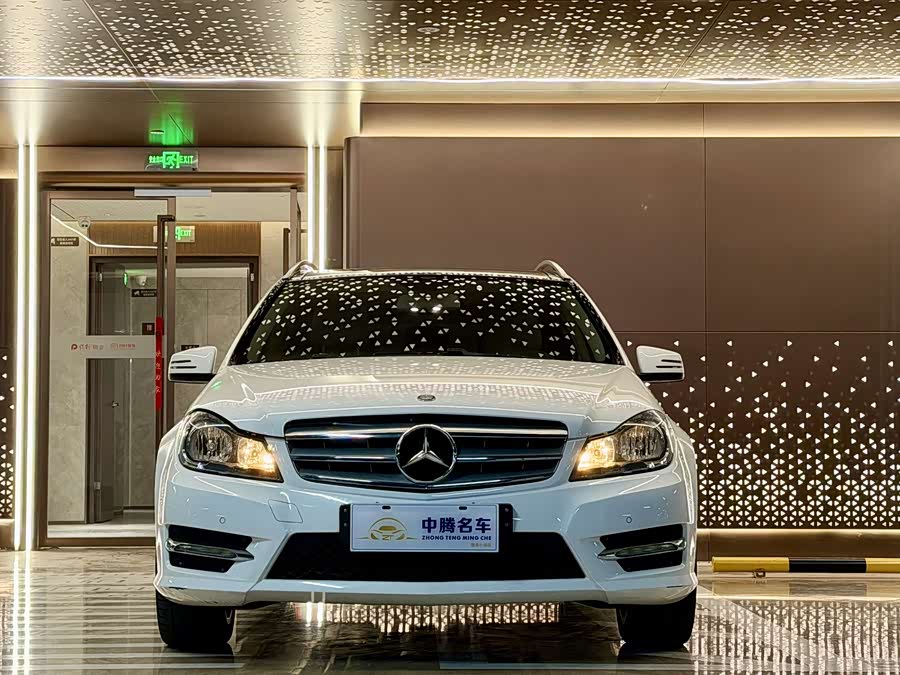 Mercedes-Benz C-Class 2011