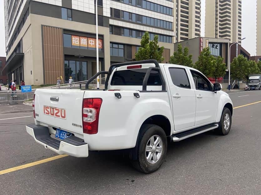 Isuzu RE-MAX Ruimai 2022