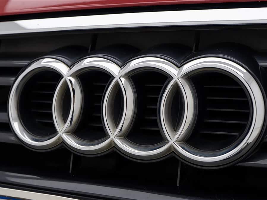 Audi A3 2018 — фото 10