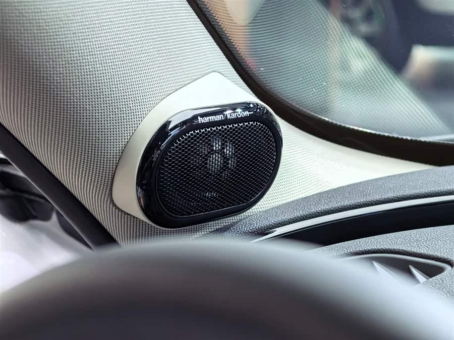 MINI Clubman 2023 — фото 10