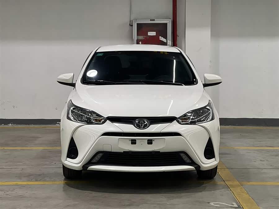 Toyota Yaris L 2022