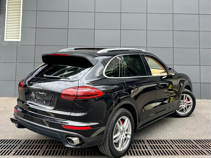 Porsche Cayenne 2015