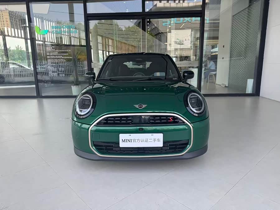 MINI MINI 2025