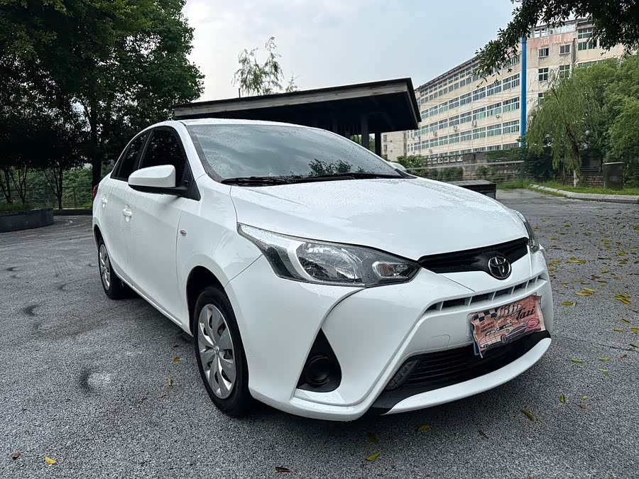 Toyota Yaris L 2017