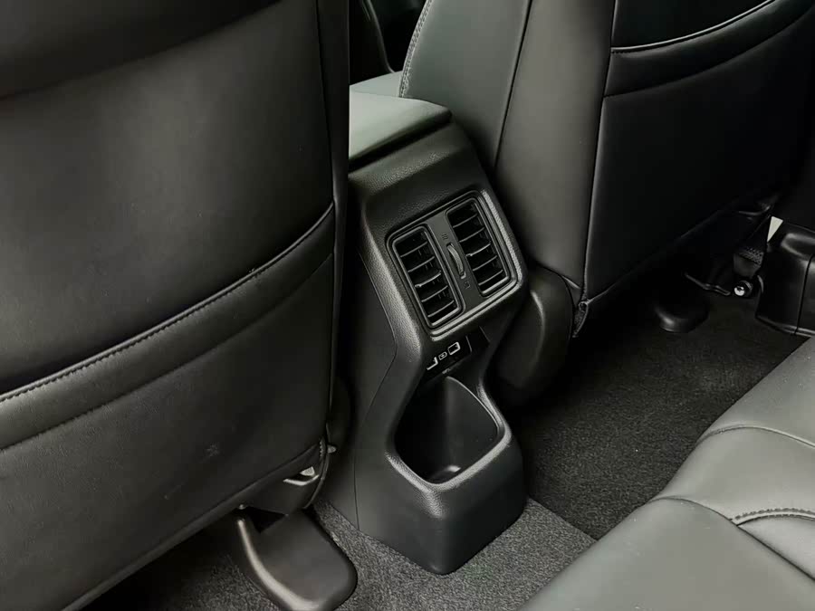 Honda Vezel 2023 — фото 16