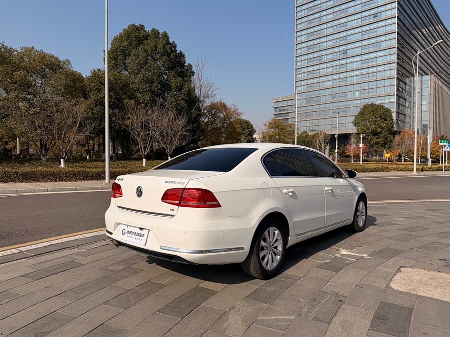 Volkswagen Magotan 2015