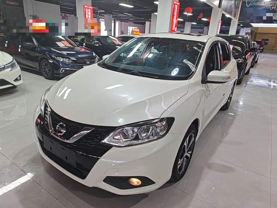 Nissan Tiida 2016