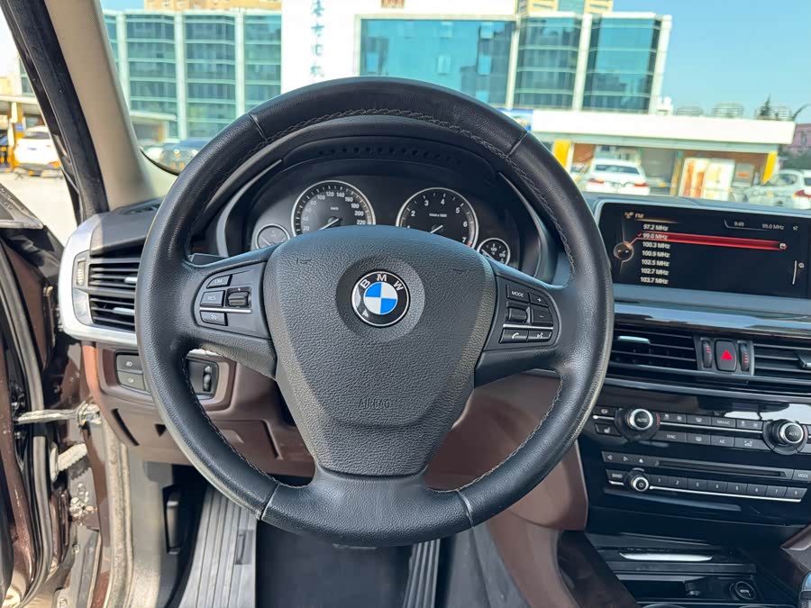 BMW X5 2014 — фото 11