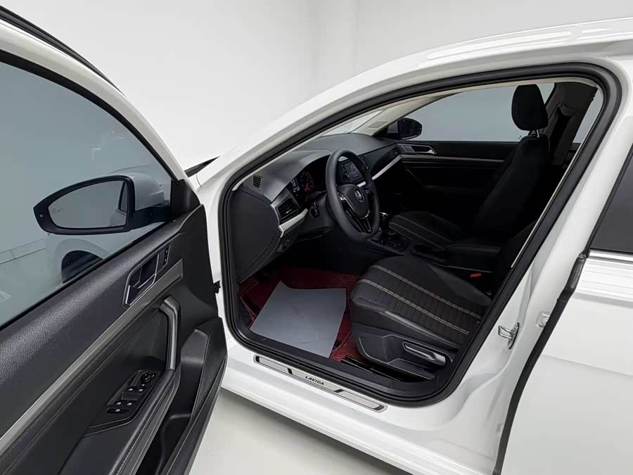 Volkswagen Lavida 2019 — фото 13