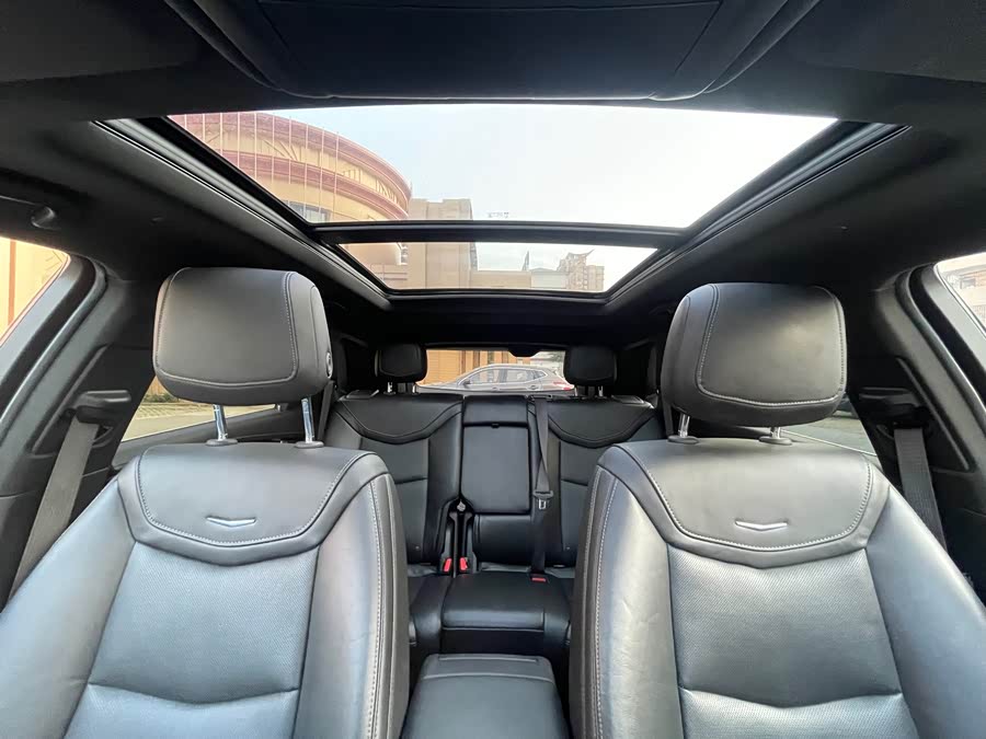 Cadillac XT5 2020 — фото 19