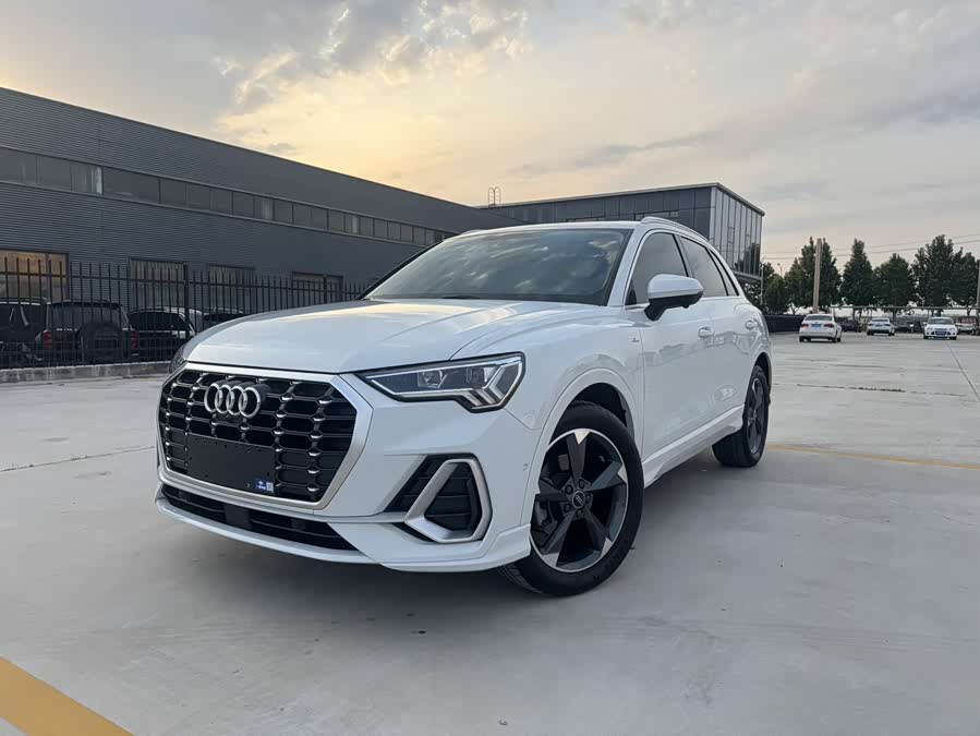Audi Q3 2022