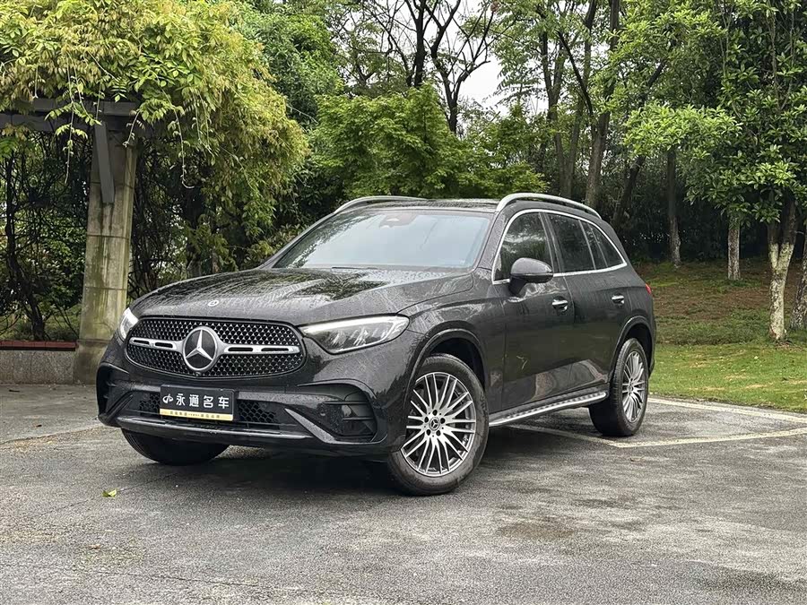 Mercedes-Benz GLC 2025