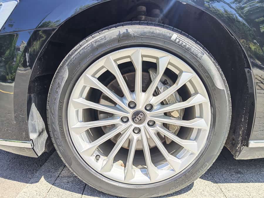Audi A8 2021