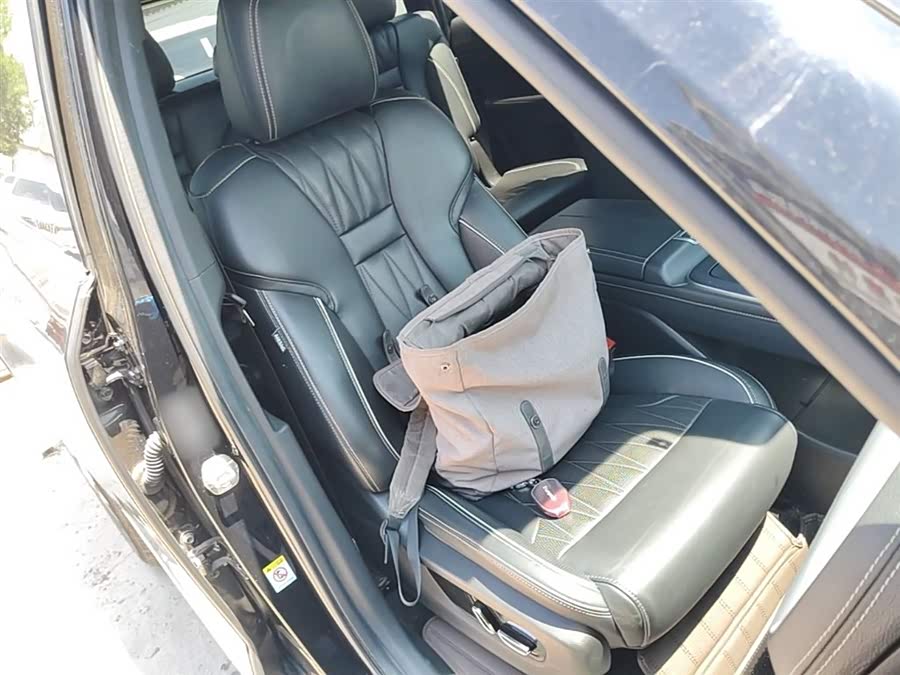 GAC Trumpchi GS8 2022 — фото 25