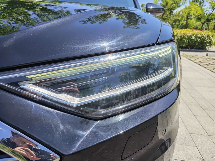 Audi A8 2021