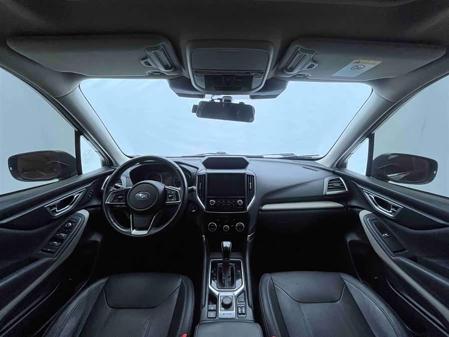 Subaru Forester 2022 — фото 23