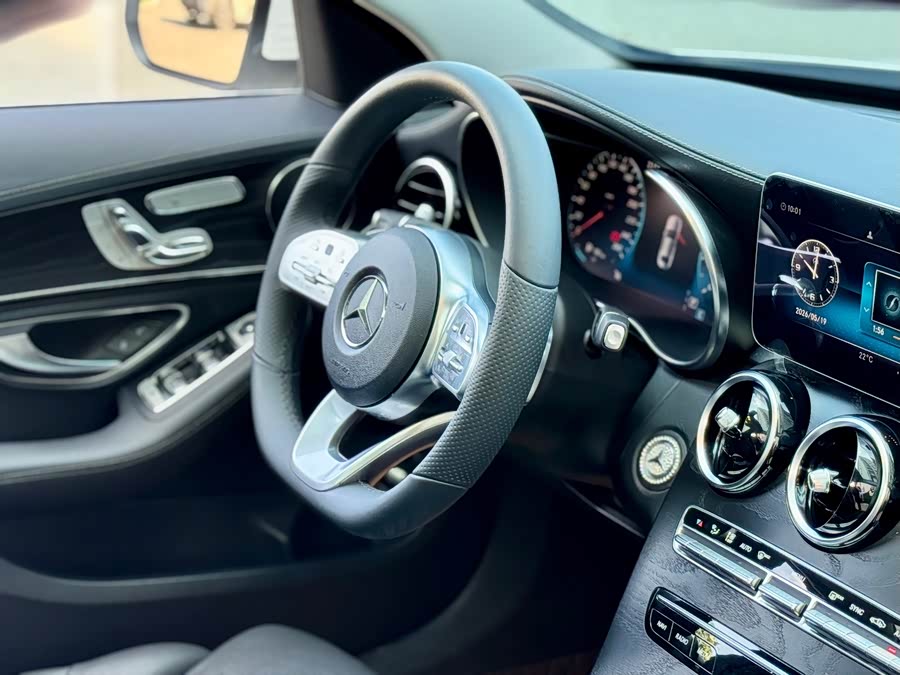 Mercedes-Benz C-Class 2020 — фото 12