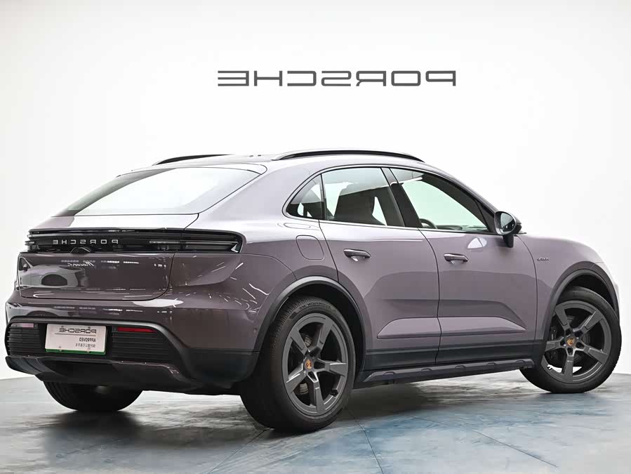 Porsche Macan New Energy 2024