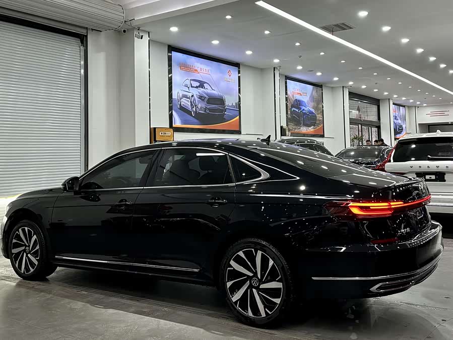 Volkswagen Passat 2023