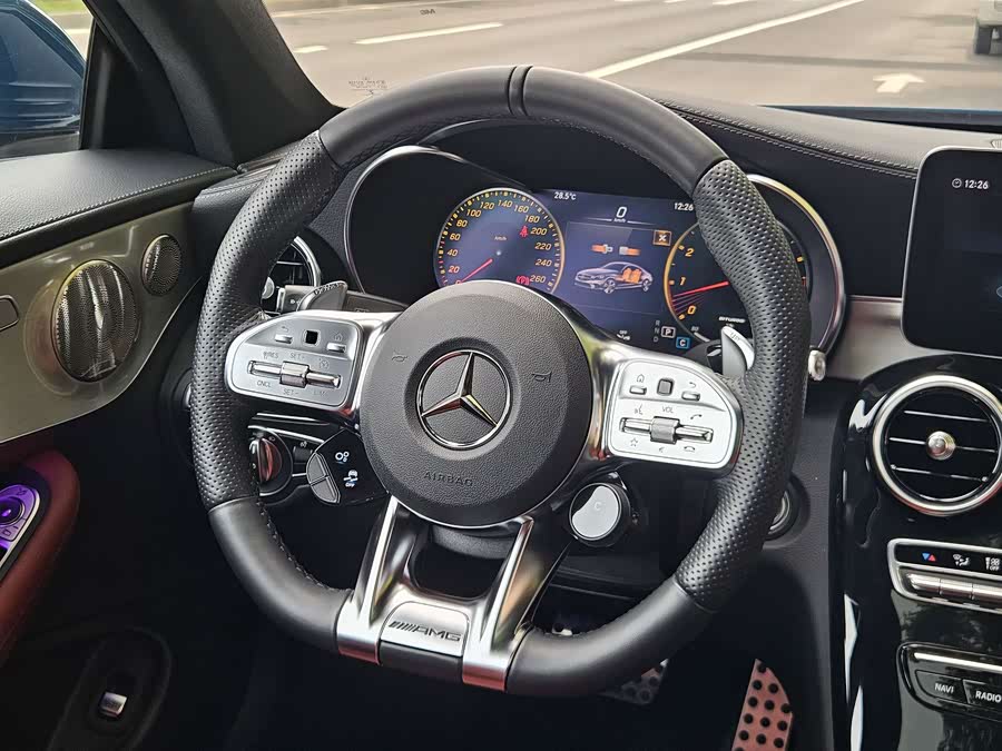 Mercedes-Benz C-Class AMG 2023 — фото 12