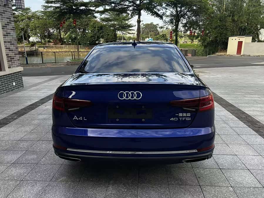 Audi A4L 2019