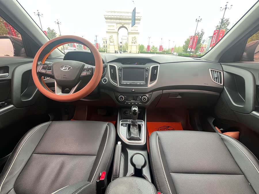 Hyundai ix25 2015 — фото 14