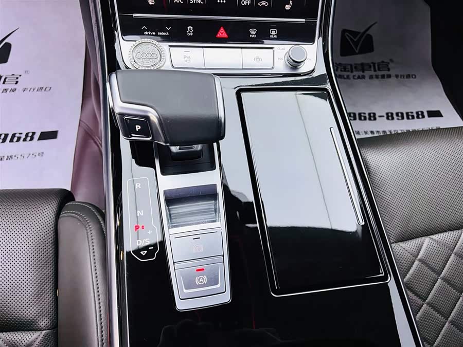 Audi A8 2021 — фото 14