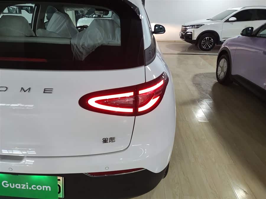 Geely Galaxy Starwish 2026 — фото 24