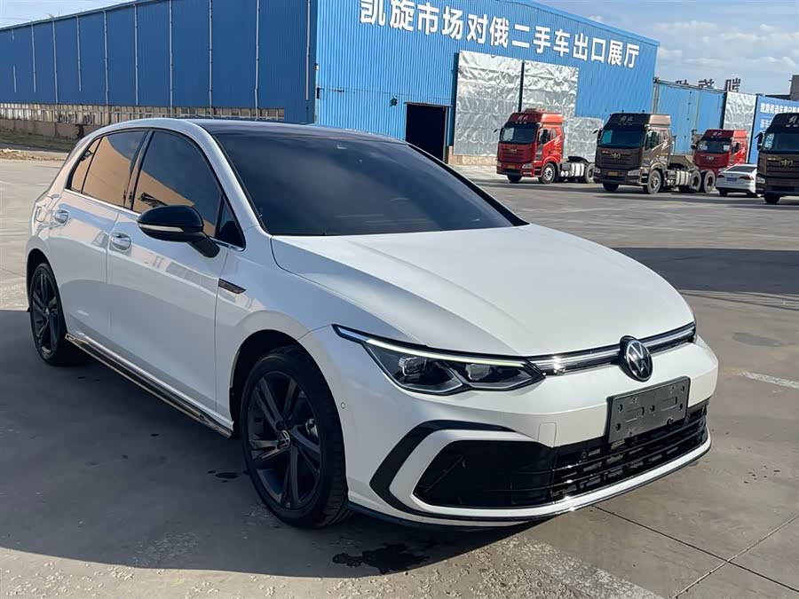 Volkswagen Golf 2021