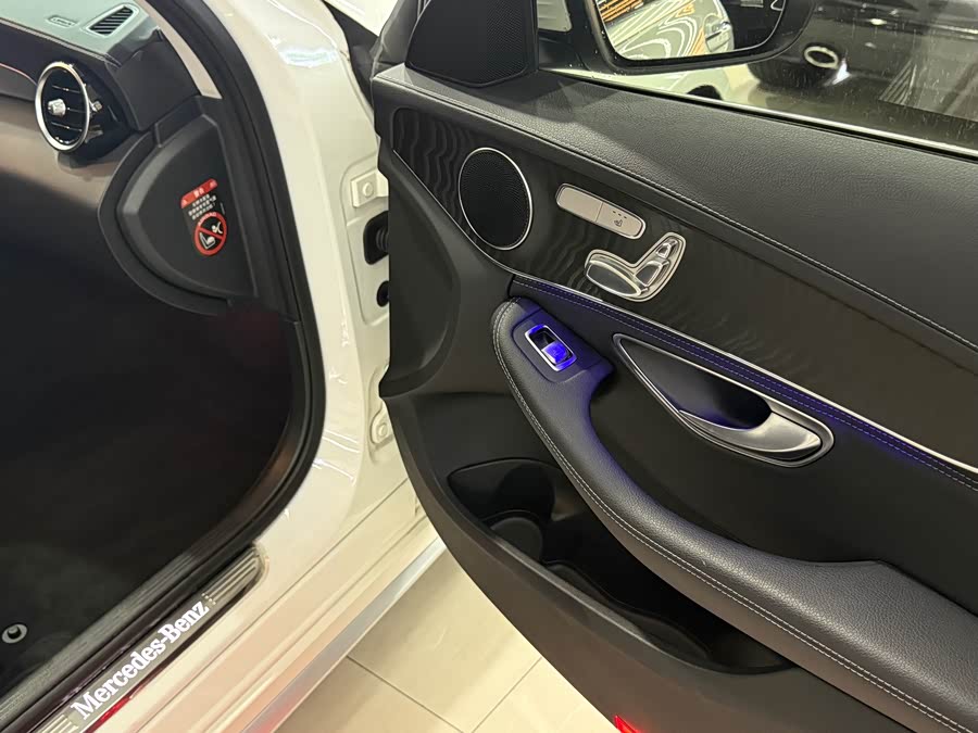 Mercedes-Benz C-Class 2020 — фото 15