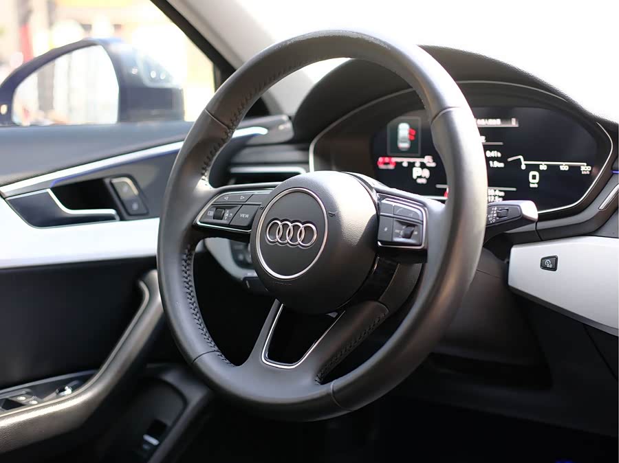 Audi A4L 2021
