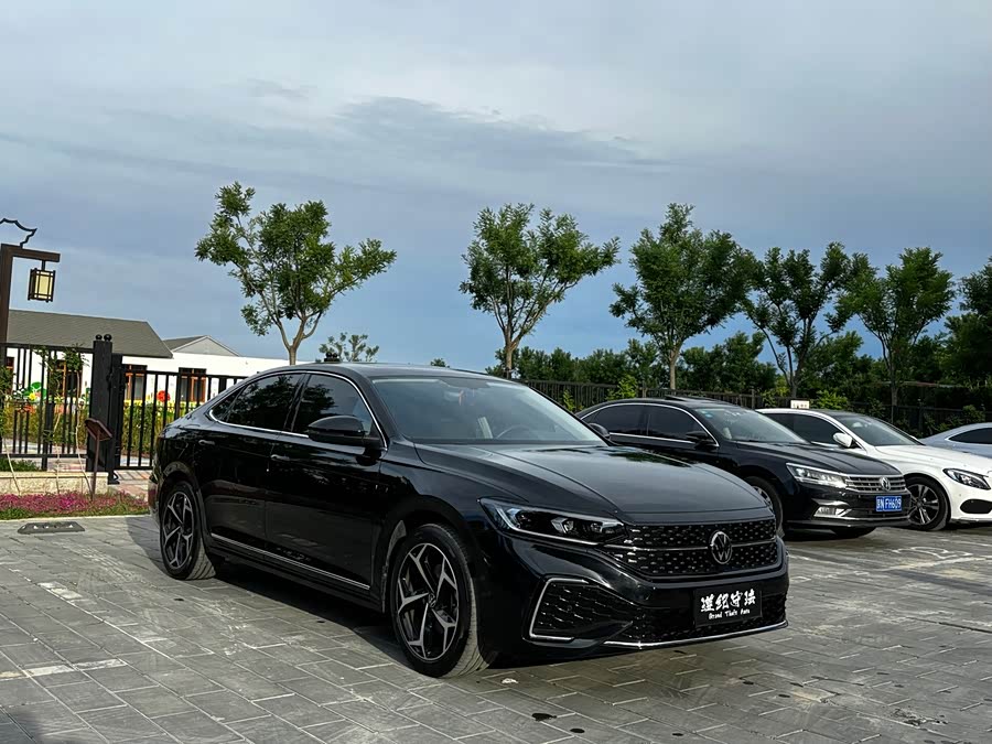 Volkswagen Passat 2024