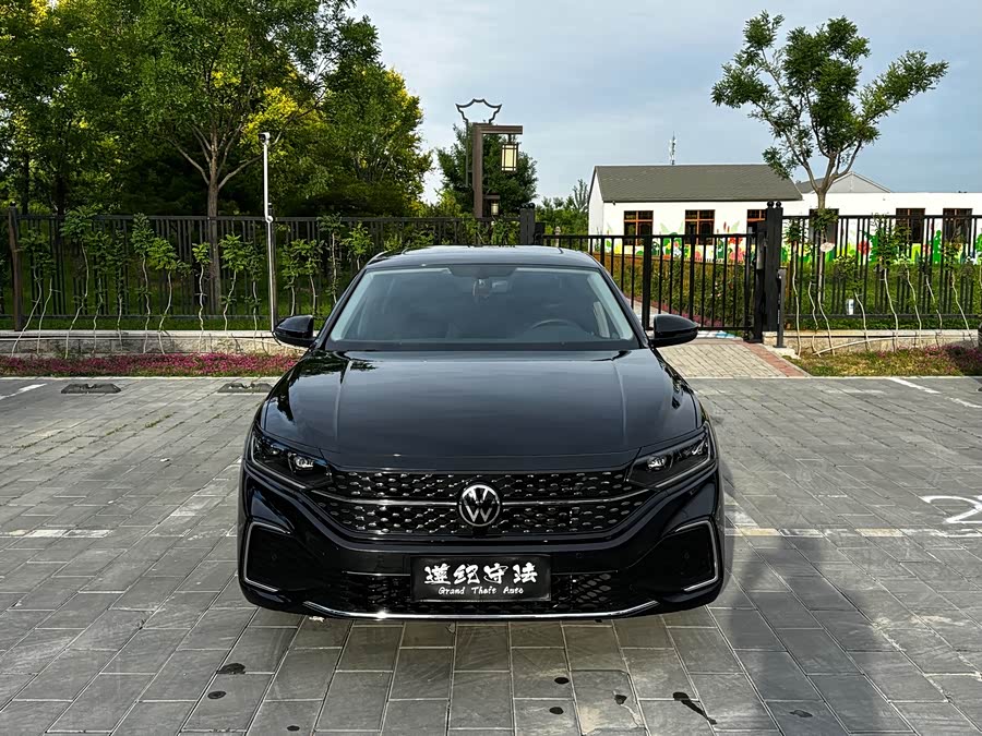 Volkswagen Passat 2024