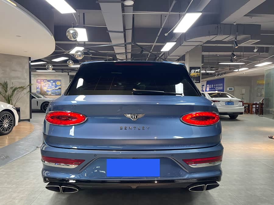 Bentley Bentayga 2021