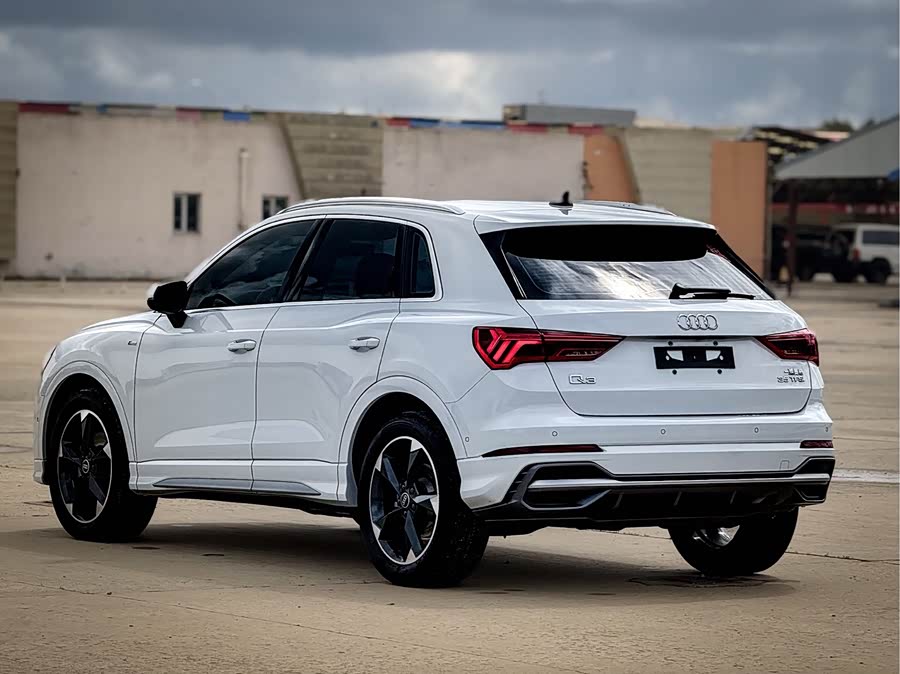 Audi Q3 2023