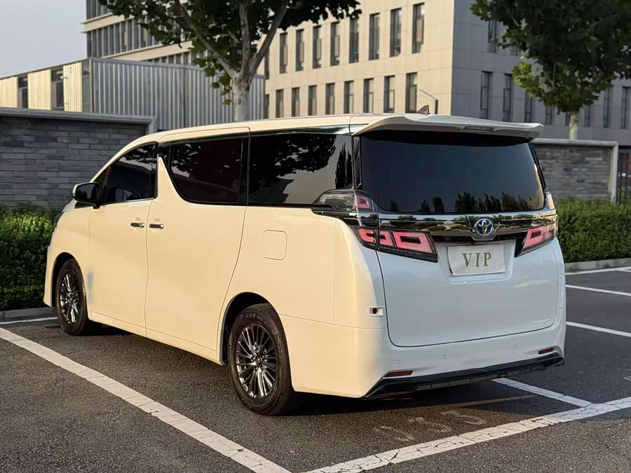 Toyota Vellfire 2021