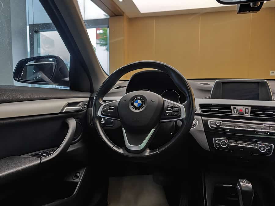 BMW X1 2019 — фото 14