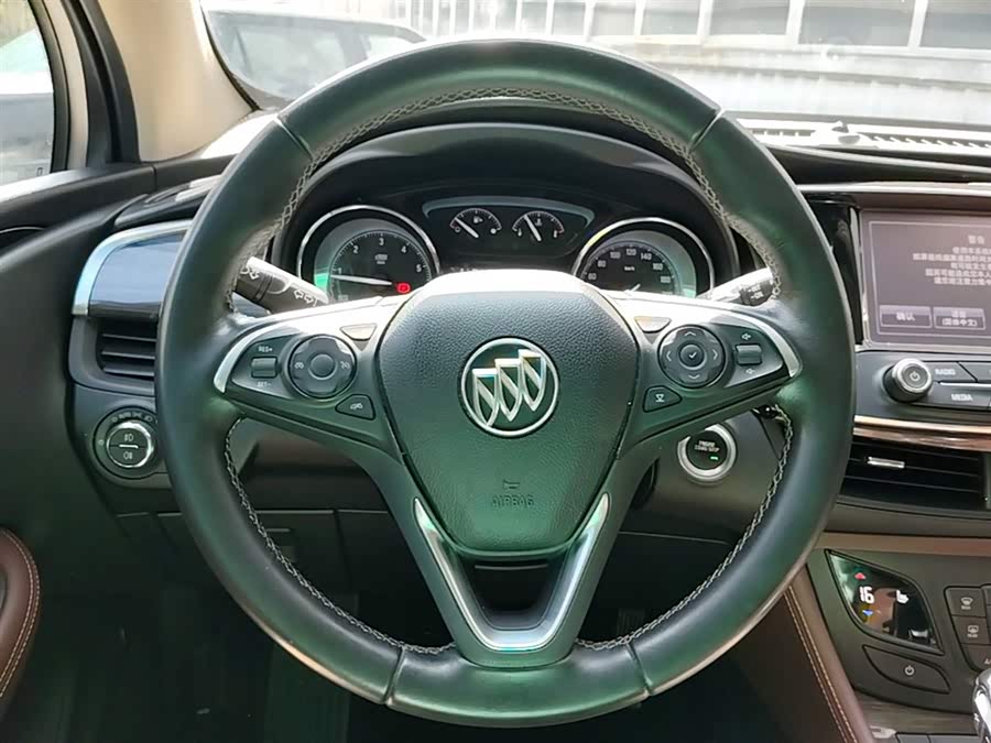 Buick Envision Plus 2017 — фото 11