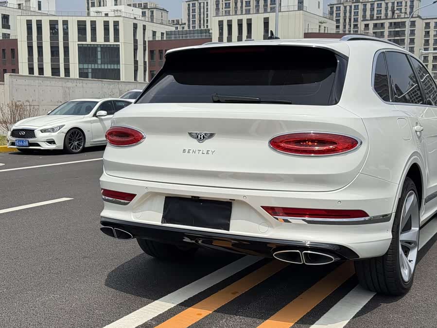 Bentley Bentayga 2021