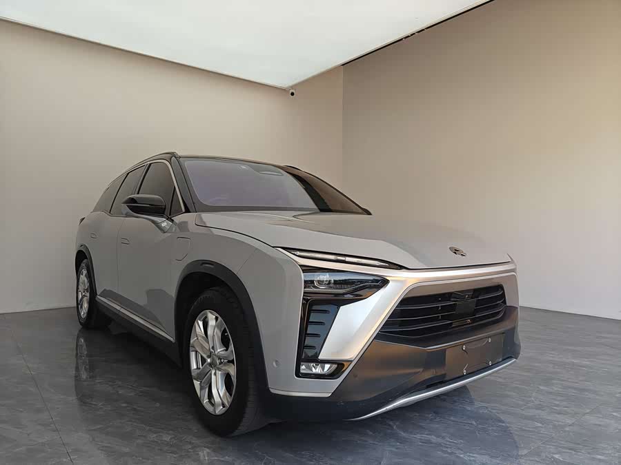 NIO ES8 2020