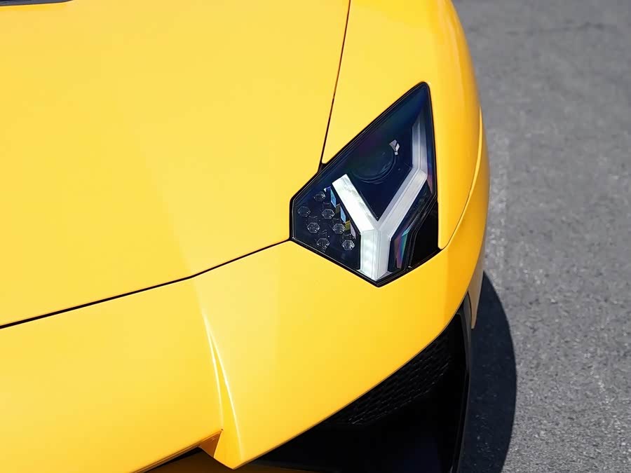 Lamborghini Aventador 2015