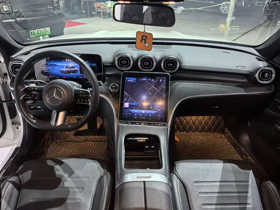 Mercedes-Benz C-Class 2025
