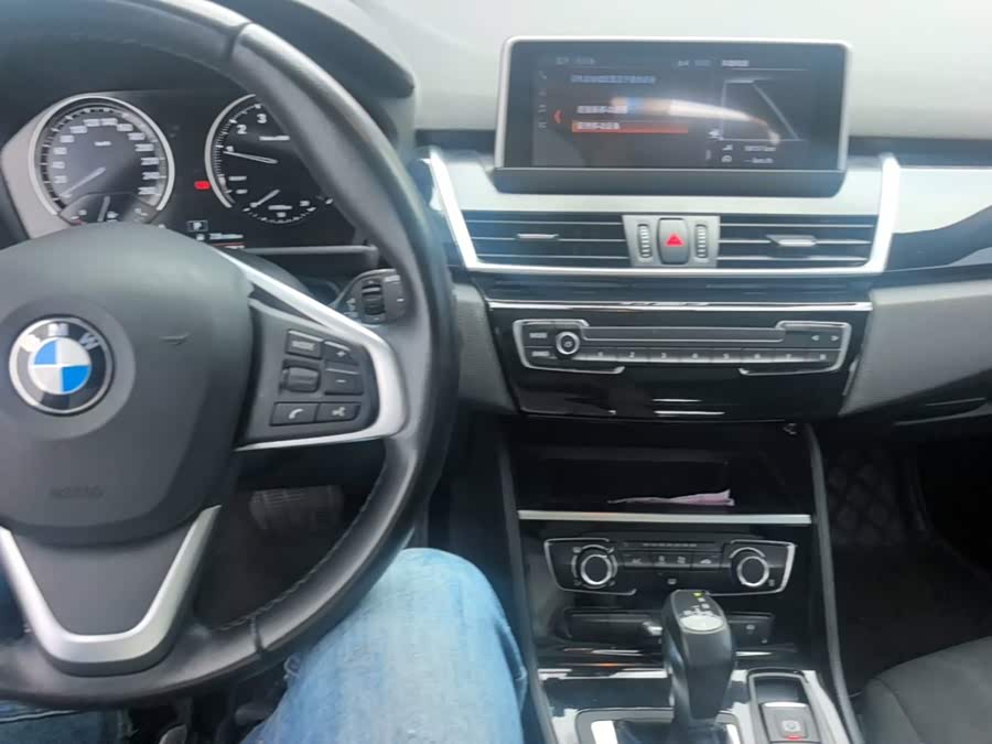 BMW 2 Series Station Wagon 2018 — фото 10