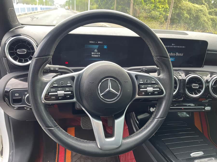 Mercedes-Benz A-Class 2019 — фото 21