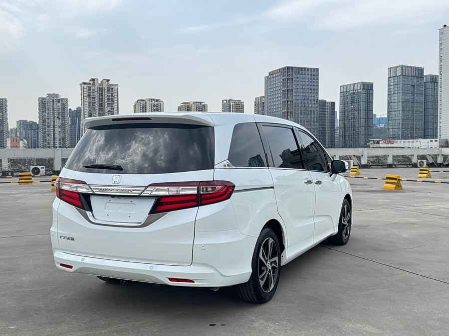 Honda Odyssey 2018 — фото 14