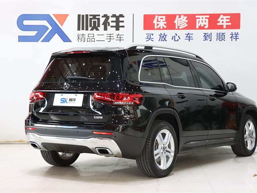 Mercedes-Benz GLB 2023