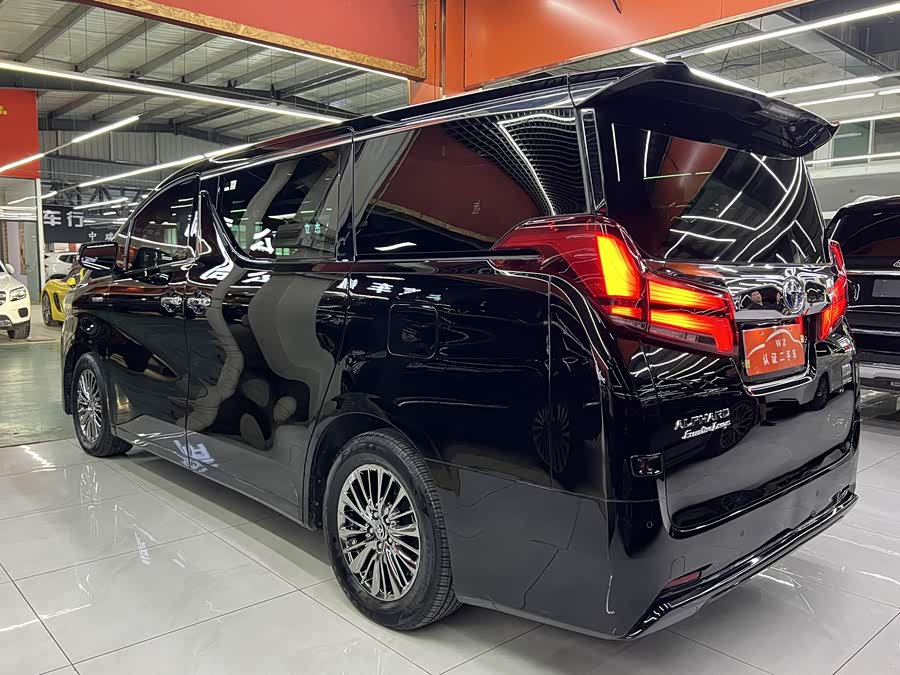 Toyota Alphard 2020 — фото 9